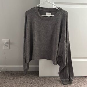Gray light weight cropped sweatshirt
